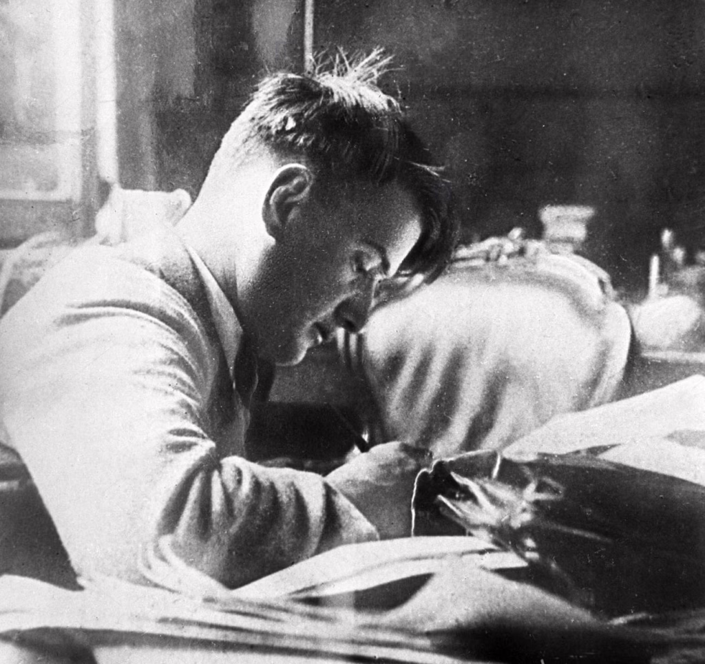Igor Kurchatov in St. Petersburg, 1929