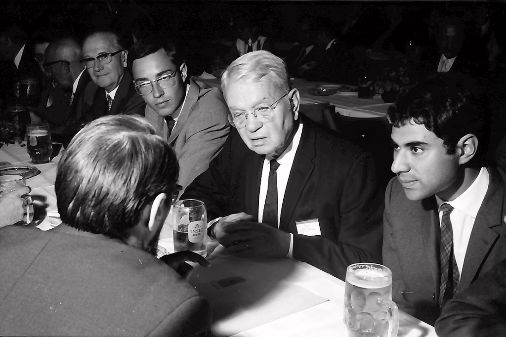 Harold Urey conversing with students, 1970
