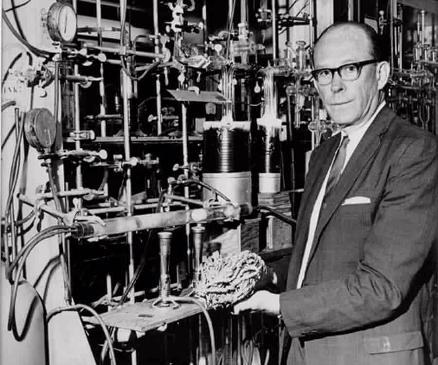 Willard Libby, winner of 1960 Nobel Prize in Chemistry